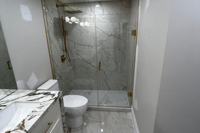 Inspiration for a bathroom remodel in Toronto