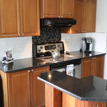 Clinton Residence - Granite, Tile Backsplash & Carpet