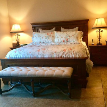 King Henry Traditional Bedroom Bench