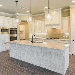 17360 Makawee Ct - Products