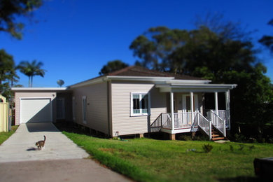 This is an example of a traditional home design in Melbourne.