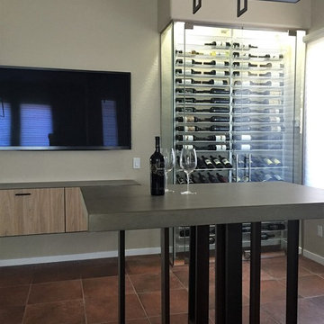 Wine Lounge & Entertainment Room