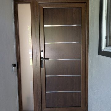 Manux 8415 Walnut with the frosted sidelight and Fingerprint Smart Lock
