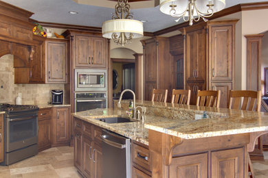 Kitchen - kitchen idea in Cleveland