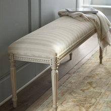 bench-master bedroom