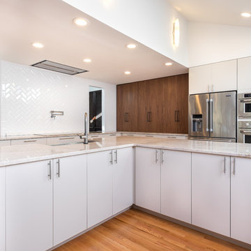 Corner Kitchen