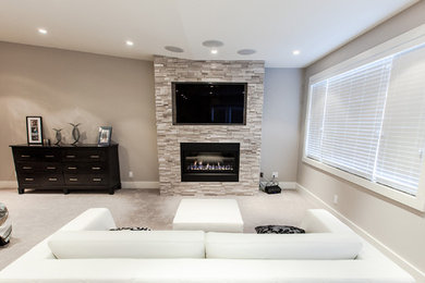 Bedroom - contemporary bedroom idea in Vancouver