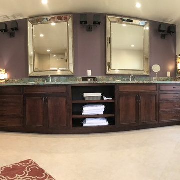 Alamo Master Bathroom