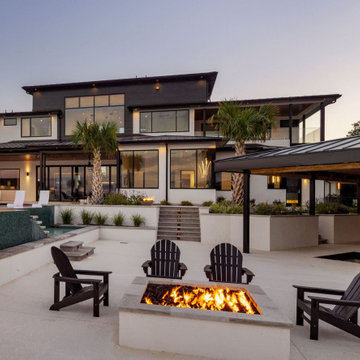 Contemporary Lakefront Home in Horseshoe Bay, TX