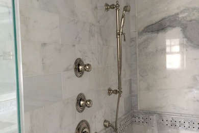 Bathroom - bathroom idea in Los Angeles