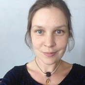Laura Barnett's photo
