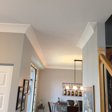 Simple contemporary moulding