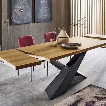 Modern Italian dining tables