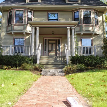 Lombard Residence