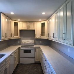 CREAM GLAZE MAPLE KITCHEN - Products