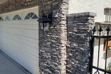 Example of a garage design in Los Angeles