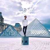 Manny Castro's photo
