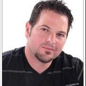 Adam Eichberg's photo