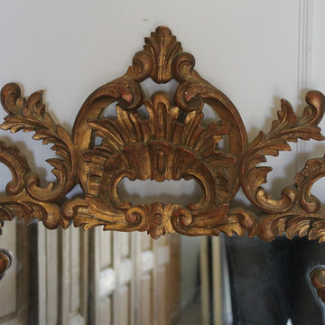 Vintage Carved Italian Giltwood Mirror