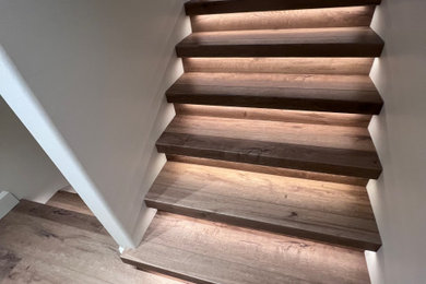 Staircase - modern staircase idea in Salt Lake City
