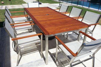 Example of an urban patio design in San Diego