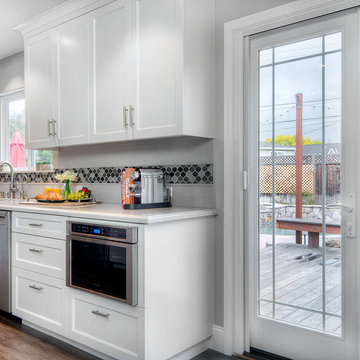 Life of the Party: A Bright Kitchen Design