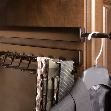 Sidelines Deluxe Sliding Valet, Belt, & Tie Racks