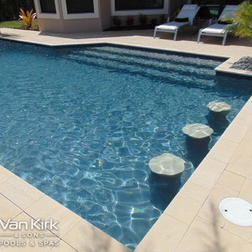 3 Underwater Bar Stools for a Classic Straight Edge in Parkland, Florida