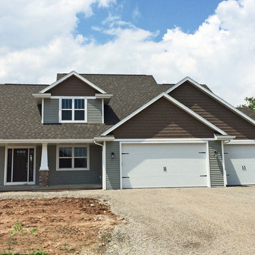 Craftsman-Style 1 1/2 Story New Construction Home