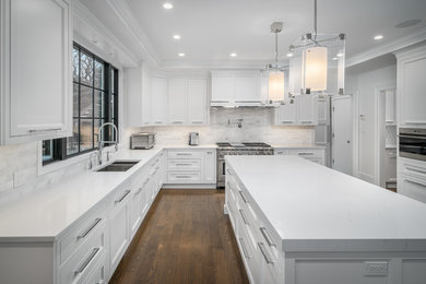 Transitional kitchen photo in New York