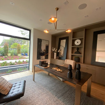 Eye-Catching Home Office Design