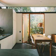 Narrow Dining