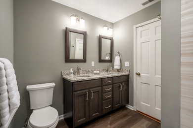 Elegant home design photo in Columbus