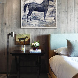 Black Horse I - Products