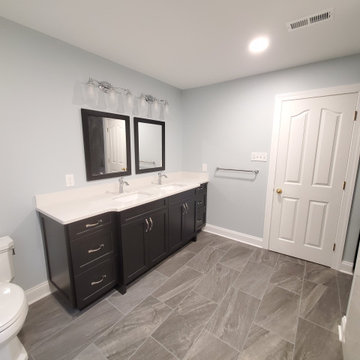 Flater Master bathroom