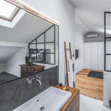 Badezimmer In Loft Mit Steinwand Industrial Bathroom Munich