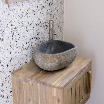 Dee's WC Extension