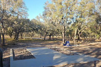 Inspiration for a landscaping in Tampa.