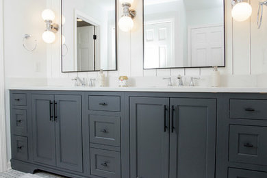 Bathroom - bathroom idea in Indianapolis