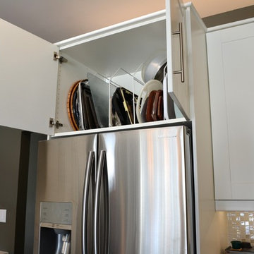 Grimslov (IKEA) white and grey kitchens