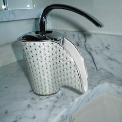 Lot 131 - Bathroom Faucets And Showerheads