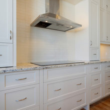 Kitchen with granite (white-ish speckled)