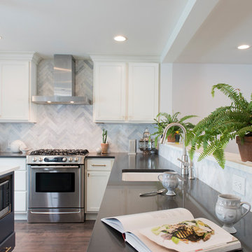 Contemporary Kitchen