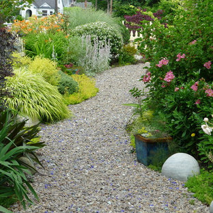 Eklektischer Vorgarten in Portland