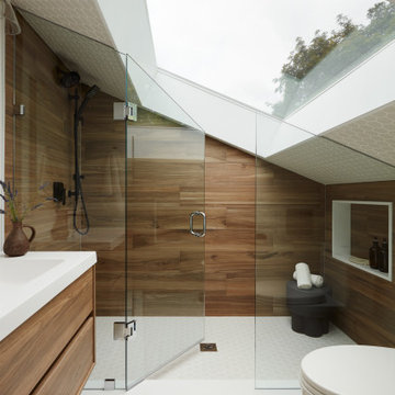 Mid-Century Decennio