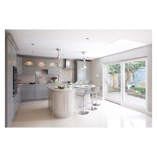 Rathfarnham - Transitional - Kitchen - Dublin - by Shalford Interiors ...