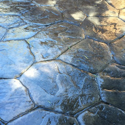 Exposed Aggregate and Slate Look Concrete Driveways - Landscaping Stones and Pavers
