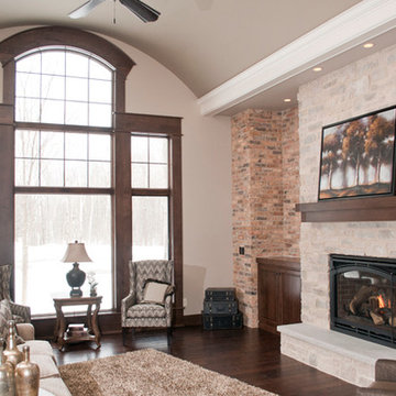 Two More Beautiful Spring Showcase Homes!