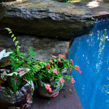 Upper Marlboro Flagstone Pool Patio