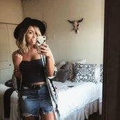 Taylor Davis's photo